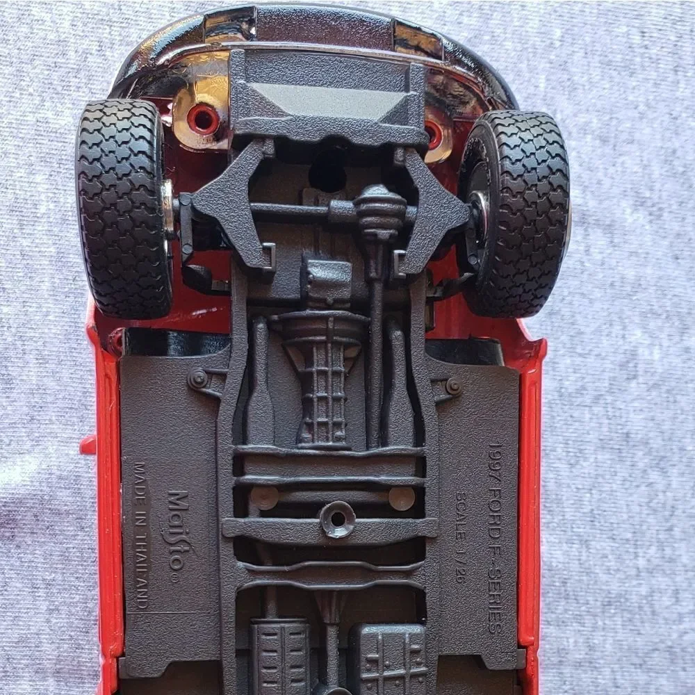 Vintage Die Cast Metal Dinty Moore 1997 Ford F-Series Truck